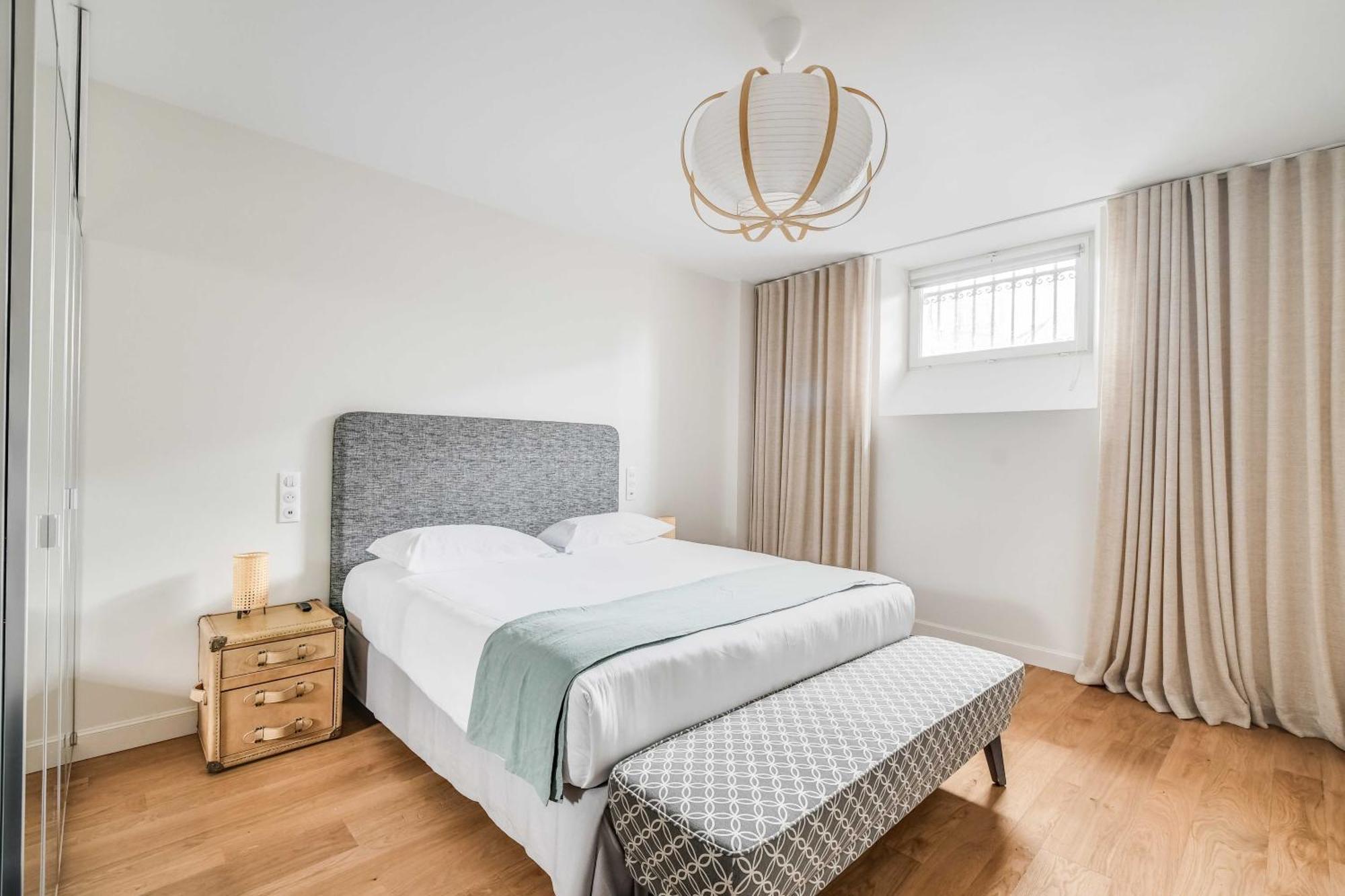 Spacious A C 1br 2p - Notre-dame *